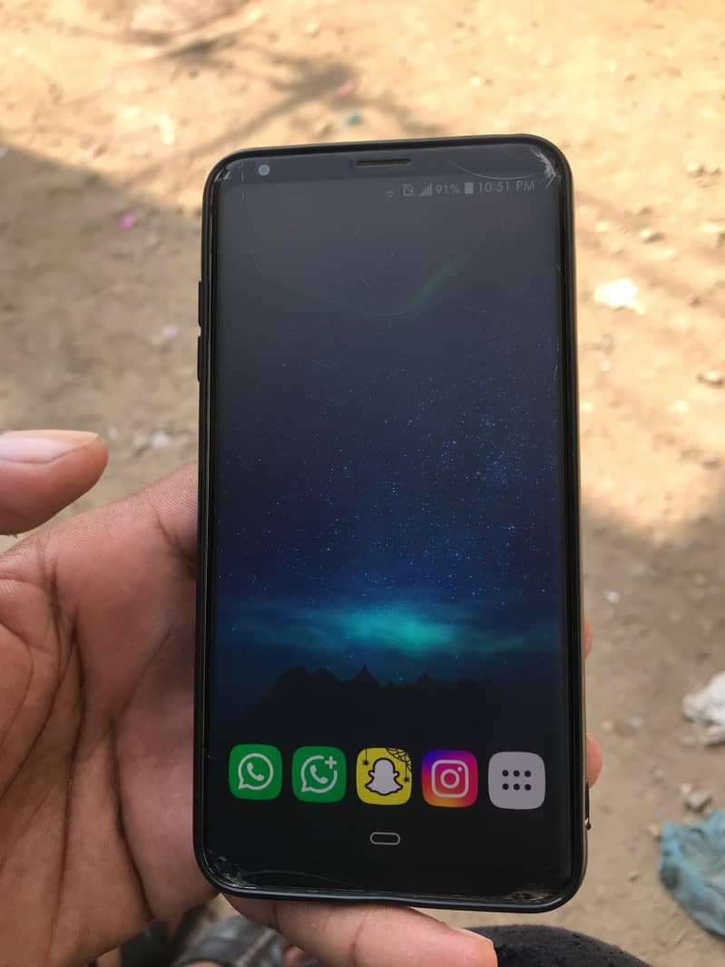 LG V30 0