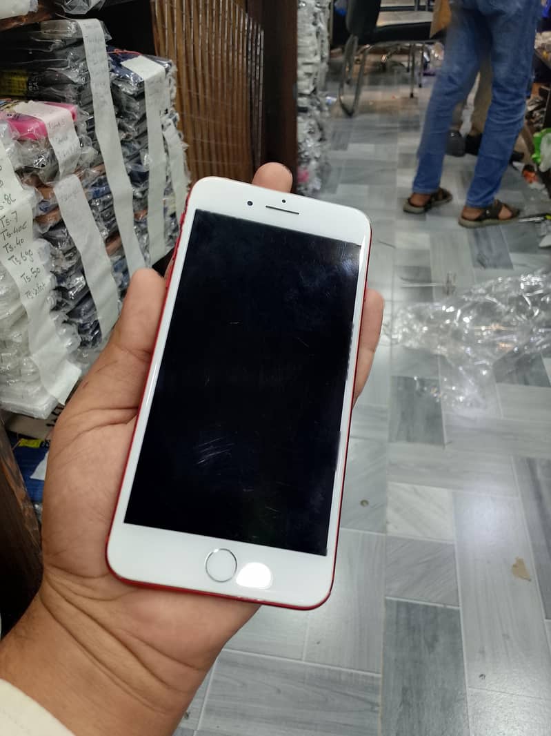 Apple iPhone 7 Plus 1
