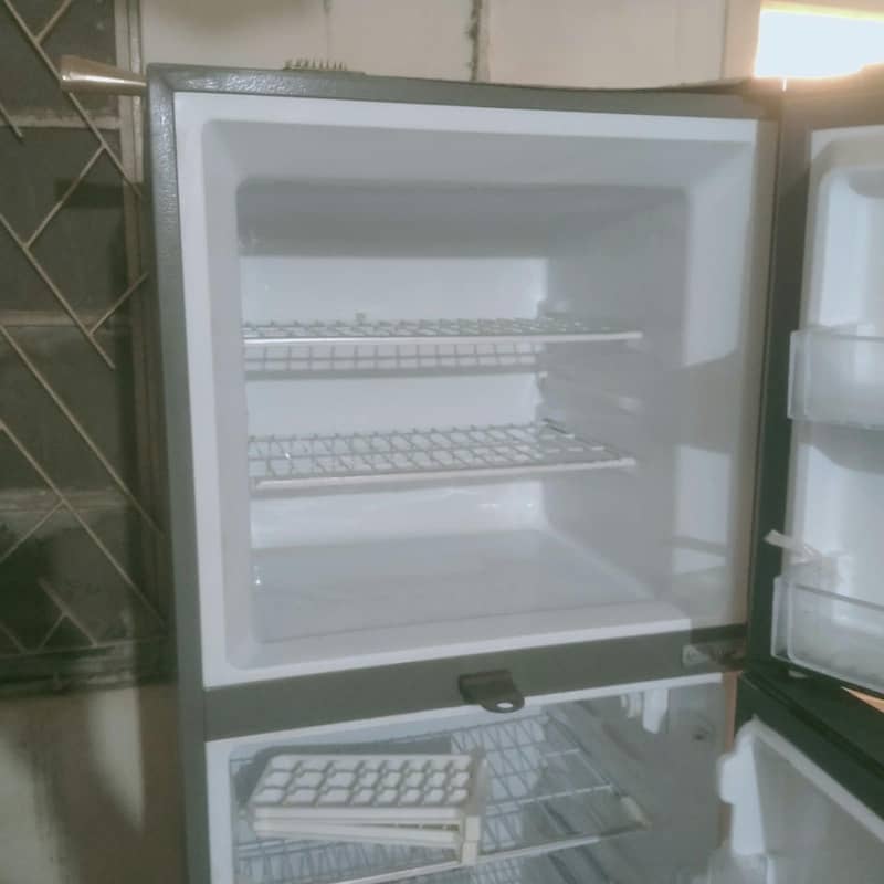 haier fridge 1