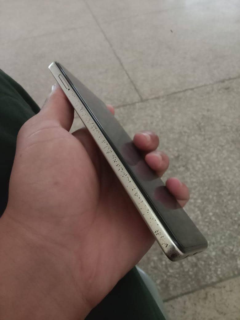Tecno CAMON 30 2
