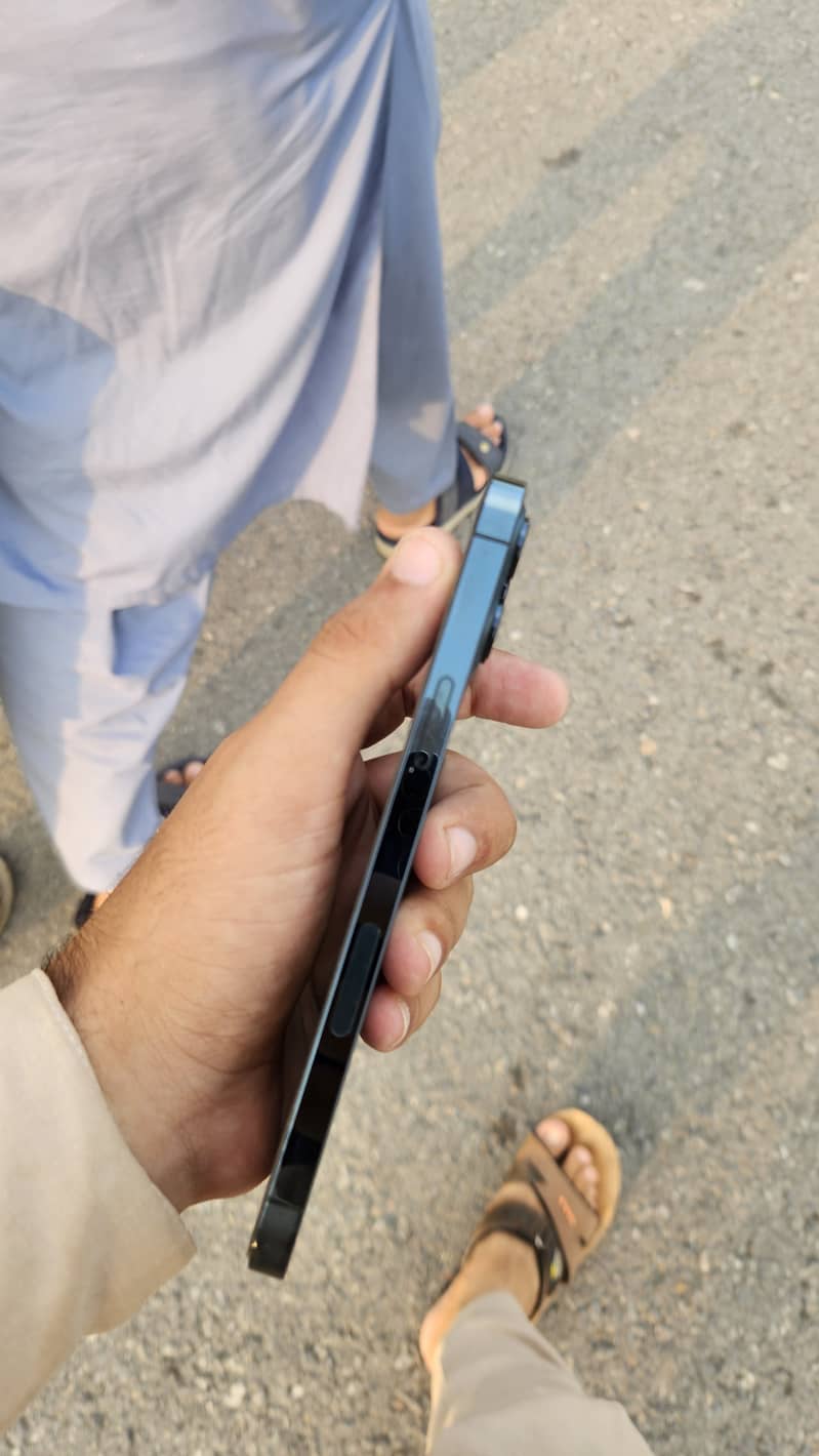 Apple iPhone 12 Pro Max jv 4