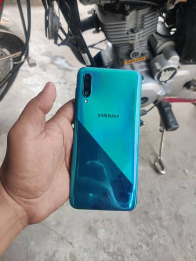 Samsung A30s 4/128
