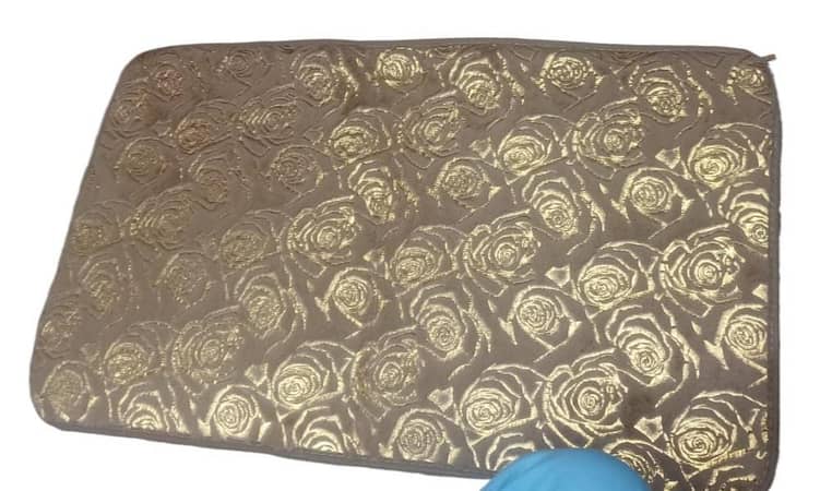 T  Mate for indoor/outdoor use. Design stone mate size 80x120cm. Best for kitchen and bathroom use