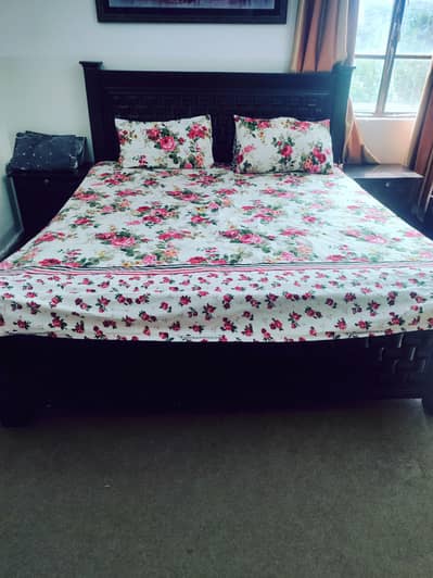 urgent sale wooden bet set