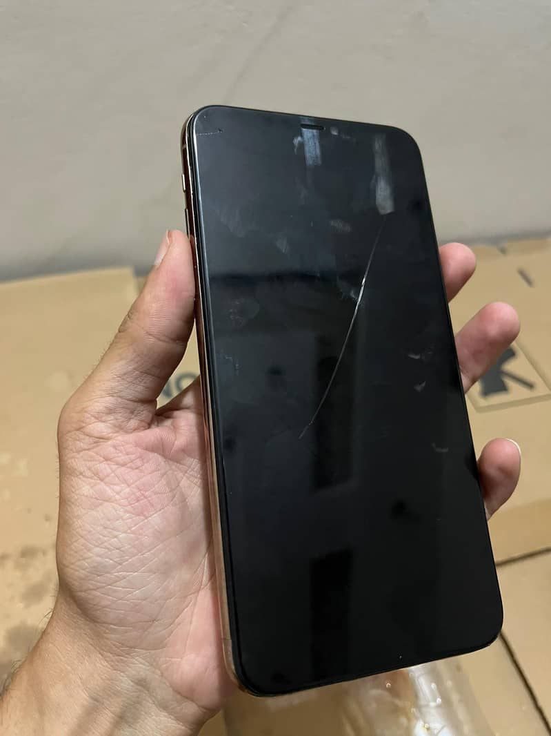 Apple iPhone 11 Pro Max 1