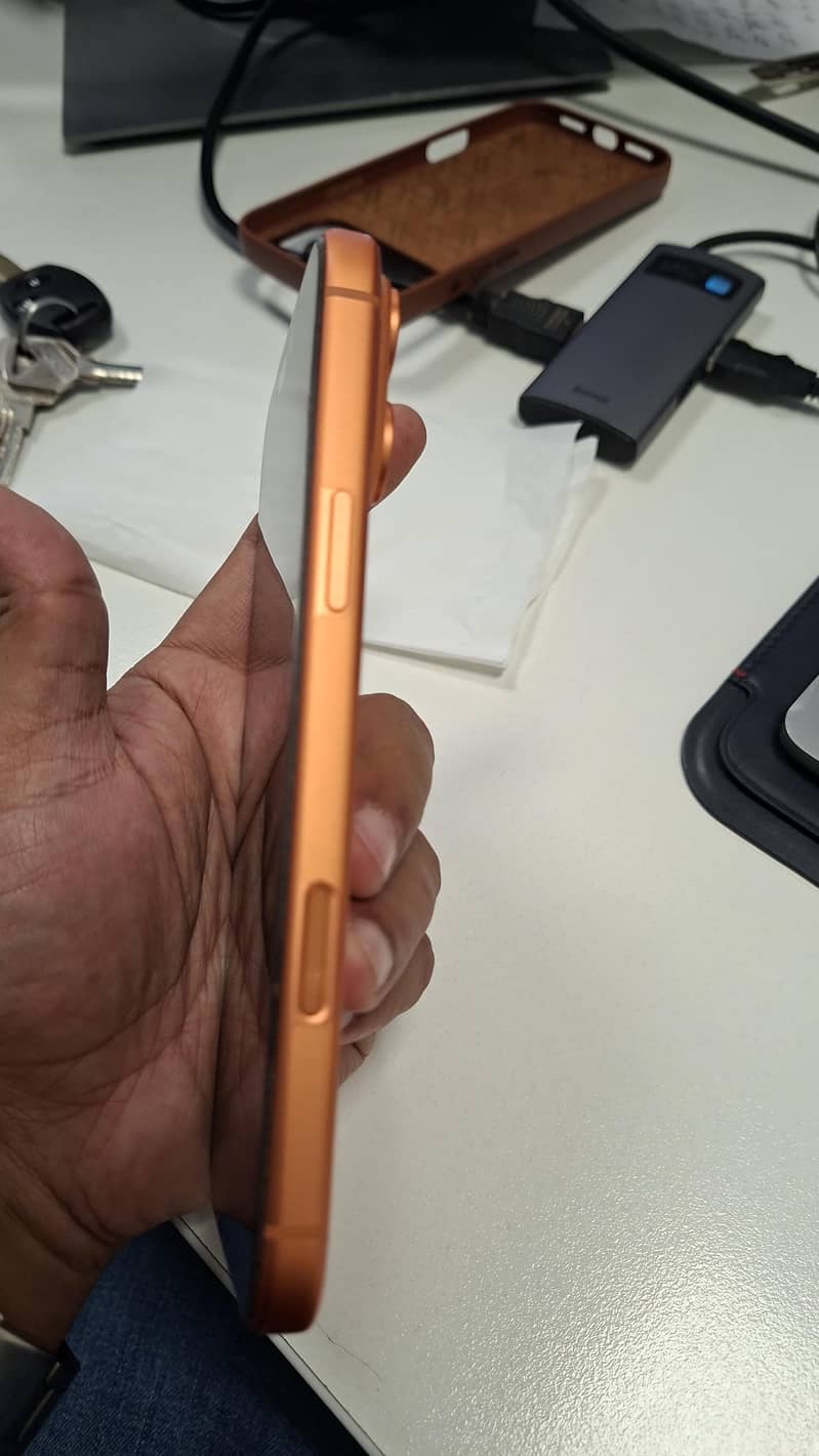 Apple iPhone 17 Pro Max 3