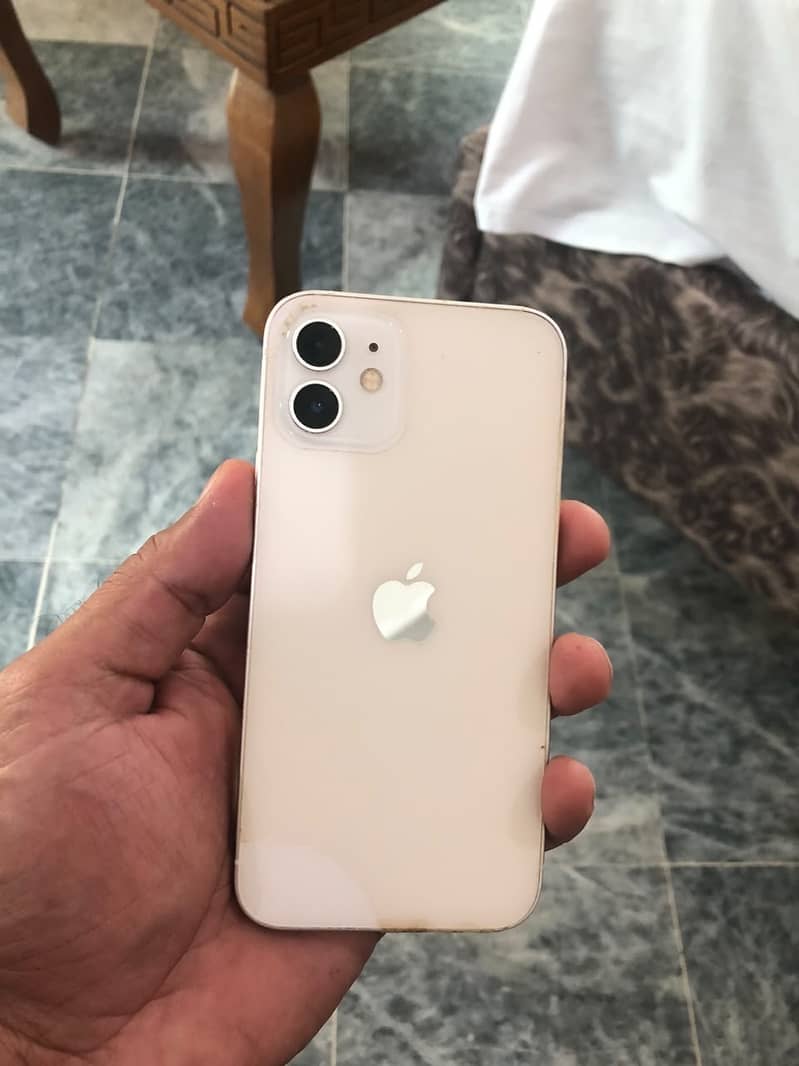 Apple iPhone 12 2