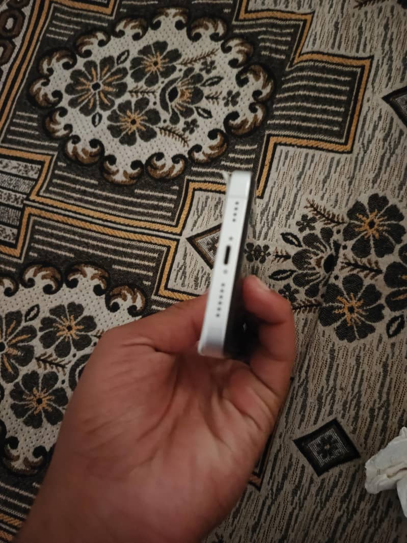 Apple iPhone 11 MDM 5