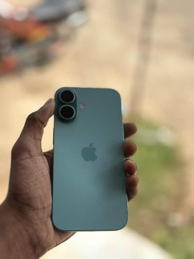 Apple iPhone 16