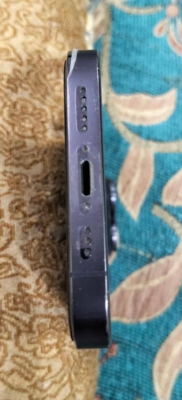 Apple iPhone 14 Pro 4