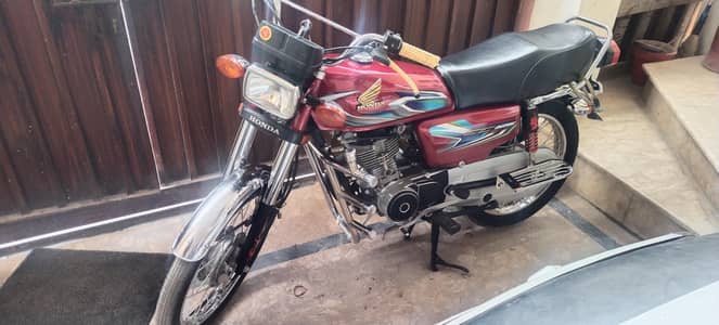 Honda 125, All Punjab nmbr 2022 model excelent condition