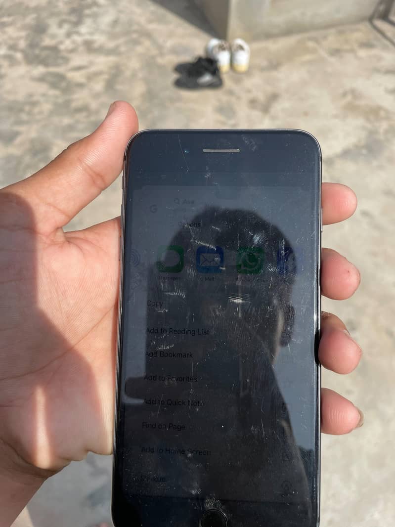 Apple iPhone 8 Plus 1