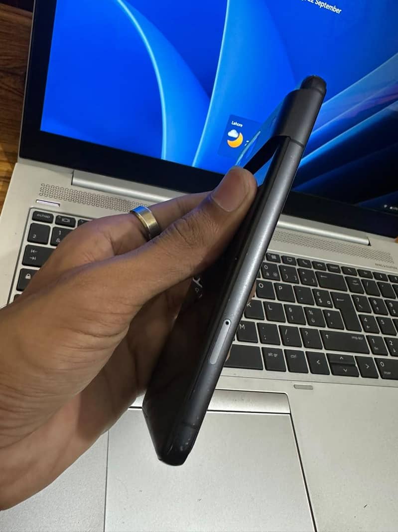 Google Pixel 8 5