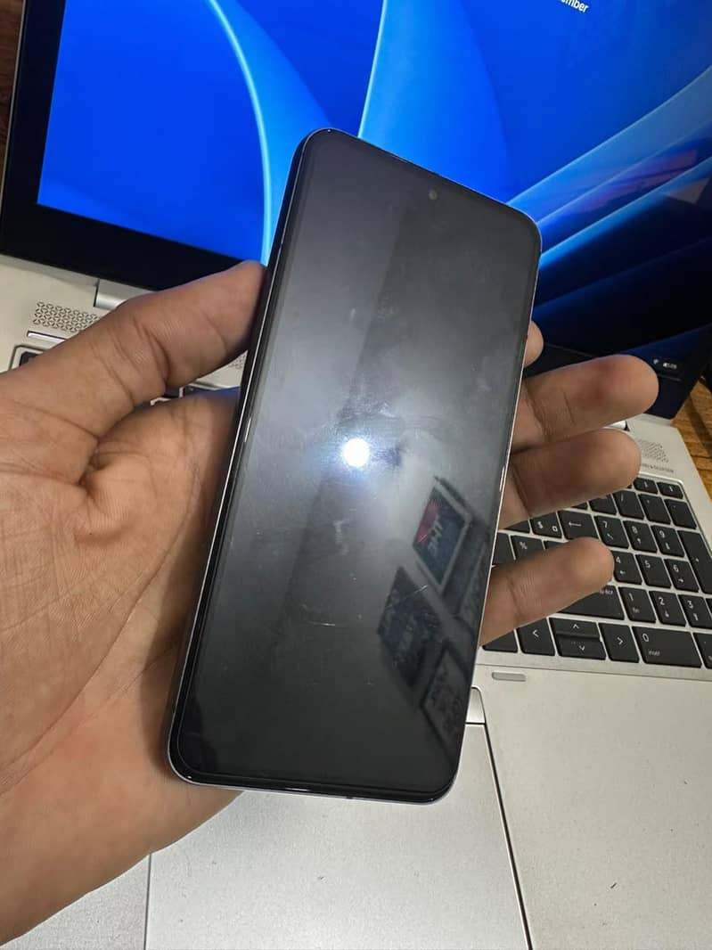 Google Pixel 8 6