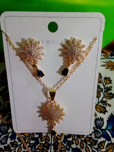 Gorgeous Simple Jewellery At Low price