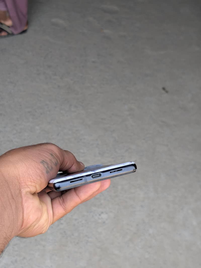 Google Pixel 6 4