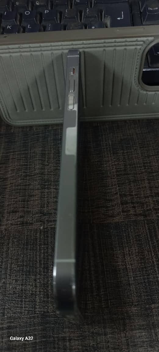 Apple iPhone 14 Pro Max 1