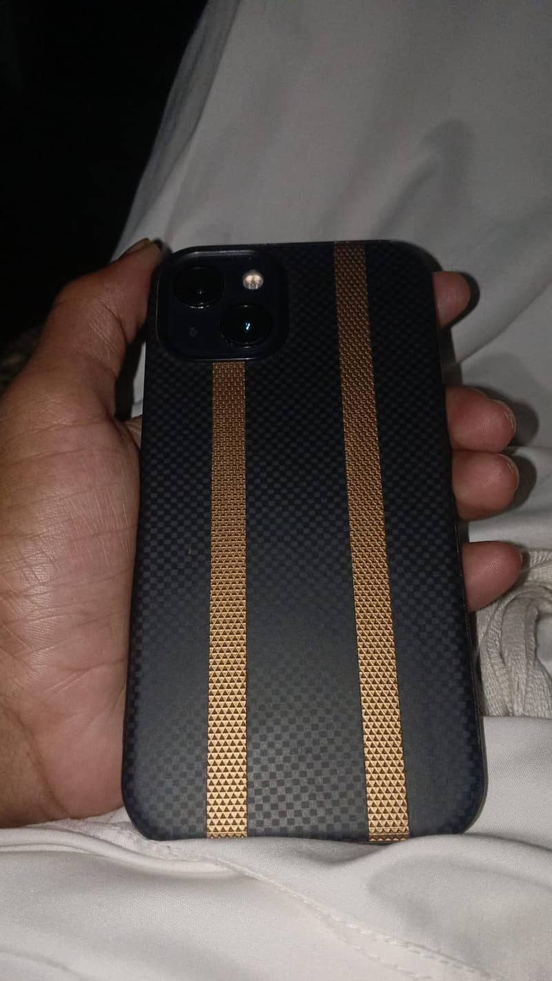 Apple iPhone 13 0