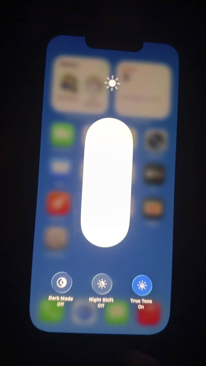 Apple iPhone 13 2