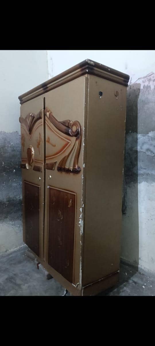 Almari , dressing table ,safe 0