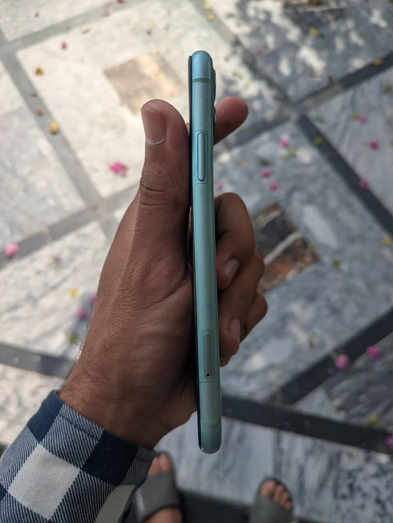 Apple iPhone 11 2