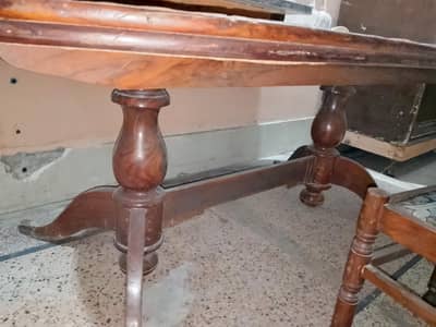 dinning table with 6 chairs