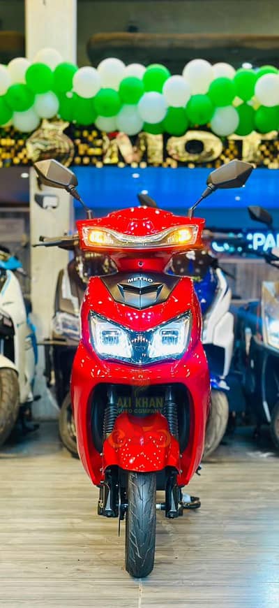metro scooty Male & female scooty All brands available