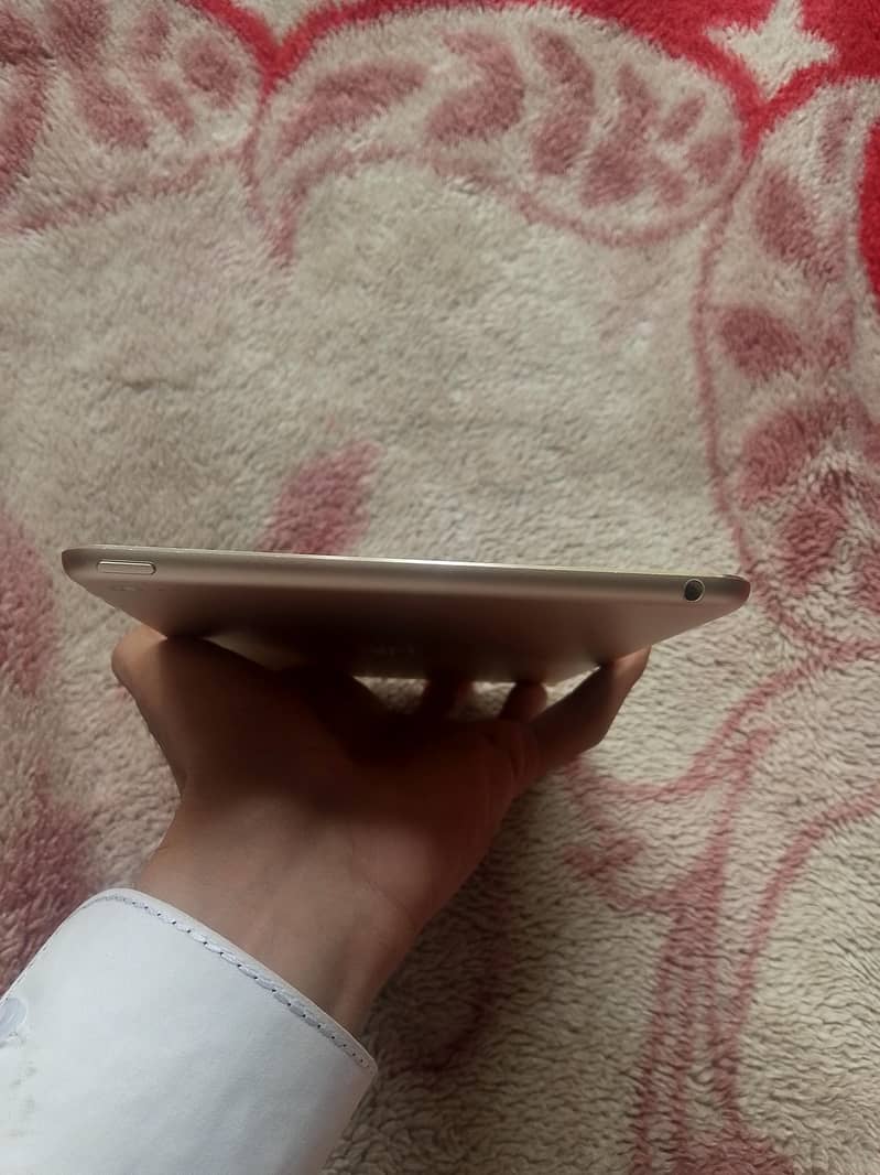 apple ipad mini 4 6