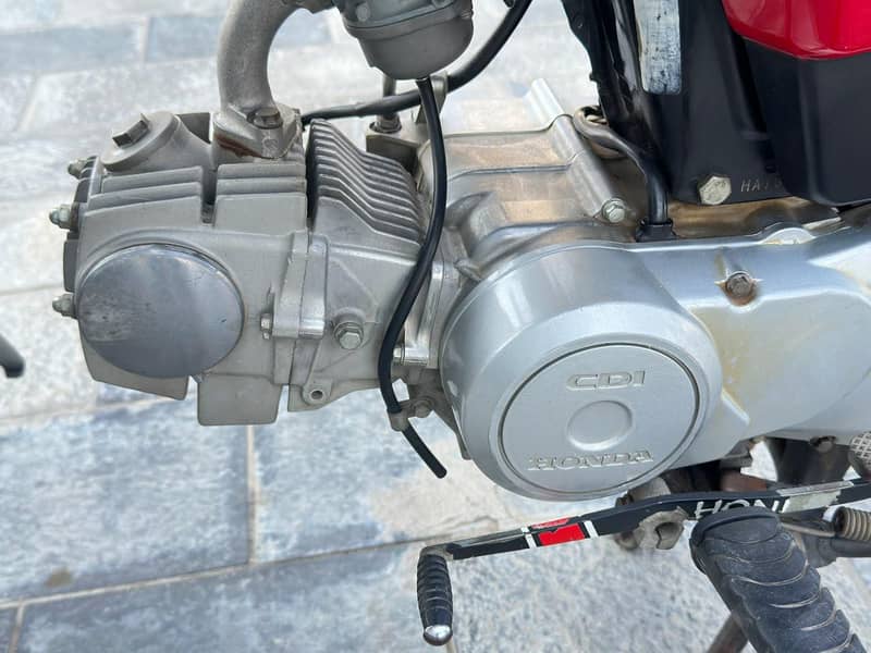 Honda CD 70 4