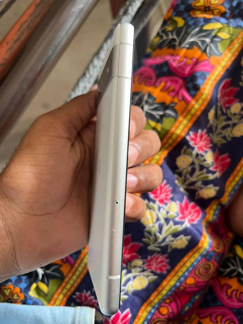Google Pixel 7a 3