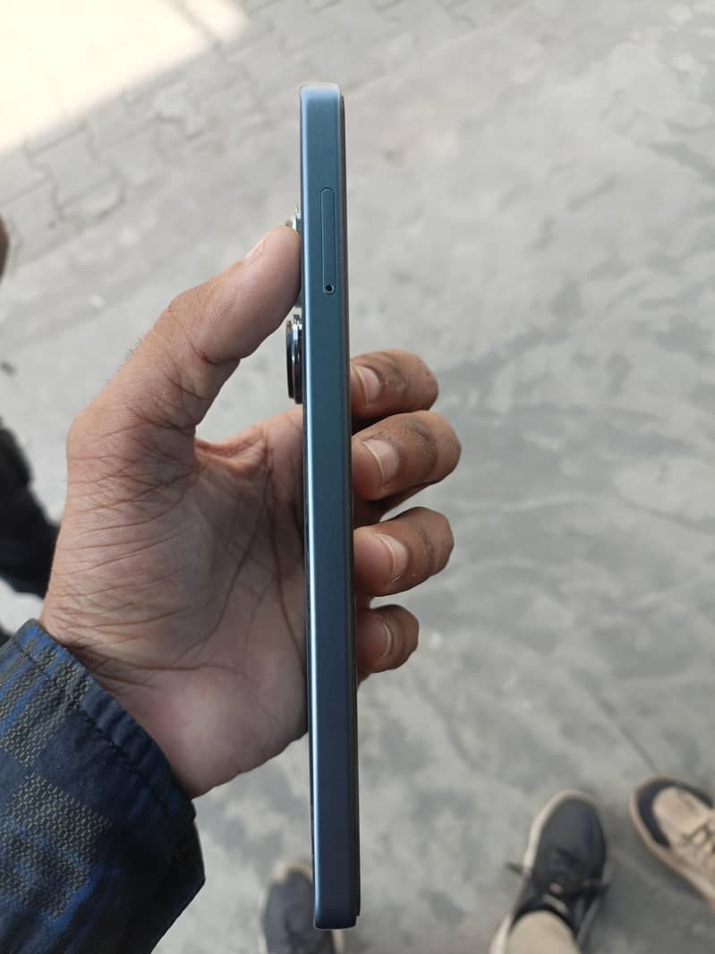 Xiaomi Redmi Note 13 Pro 3