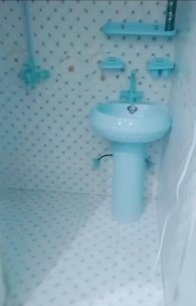 bath set for sale . . . light blue clour  all atoms are ok for buying DM