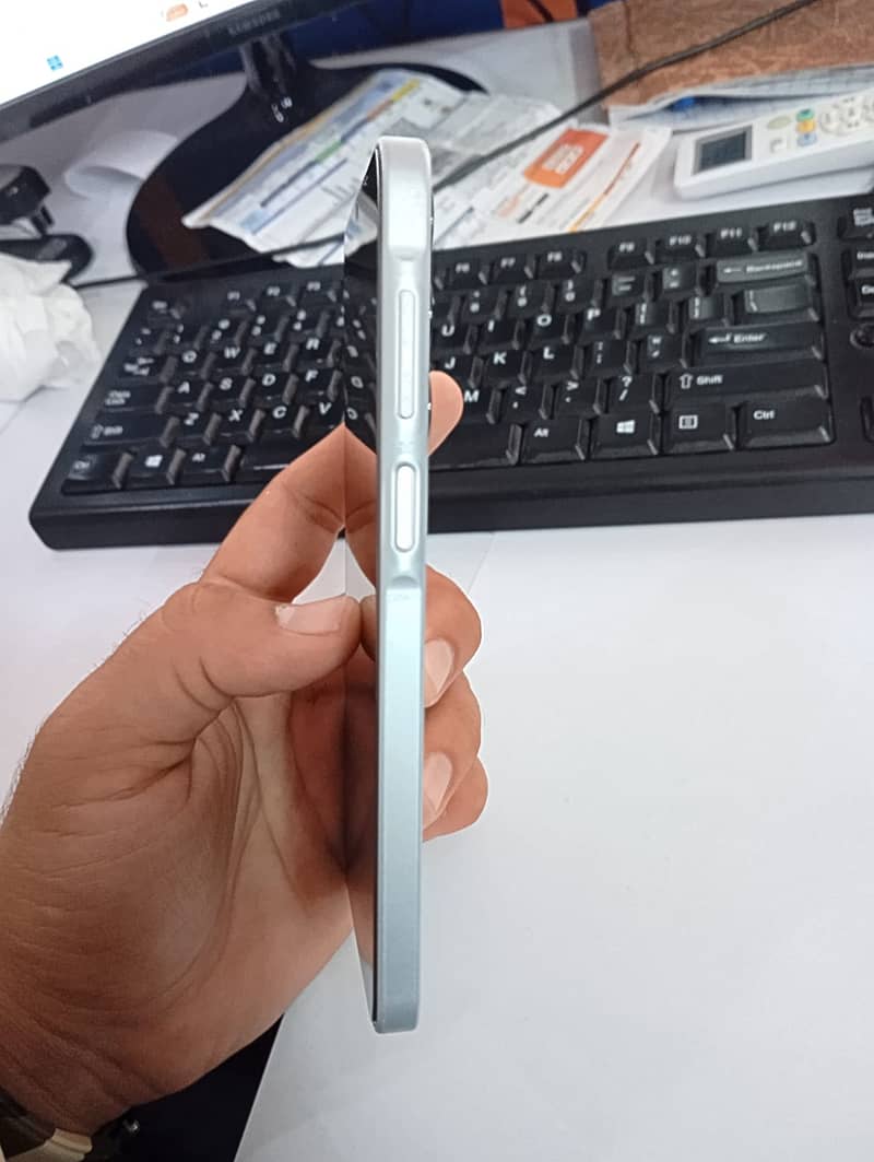 Samsung Mobile A16 1