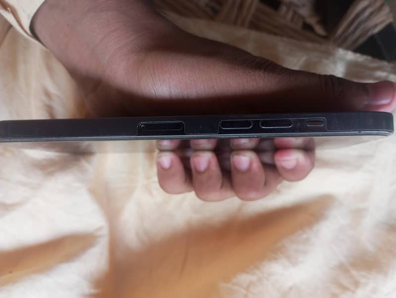 Apple iPhone 14 Pro Max 1