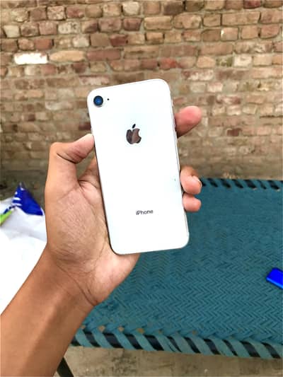 Apple iPhone 8 64Gb/(03368696095