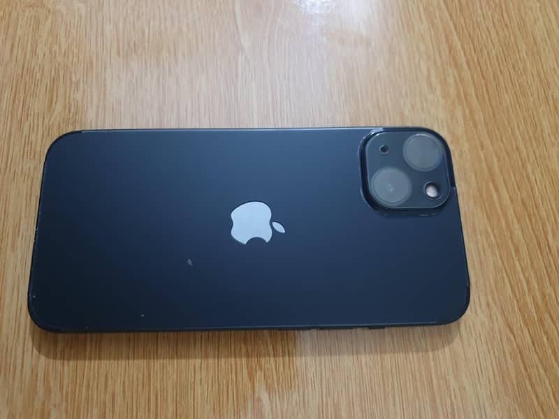 Apple iPhone 13 JV 1