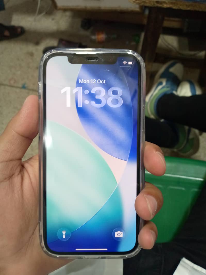 Apple iPhone 12 1