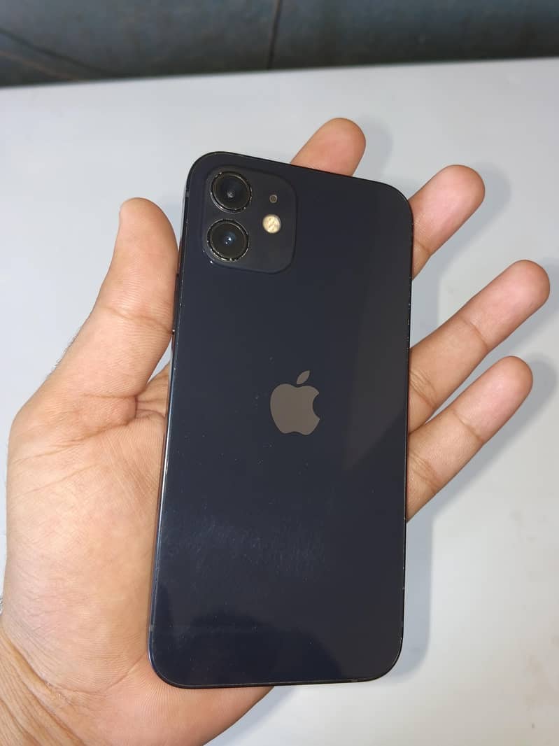 Apple iPhone 12 8