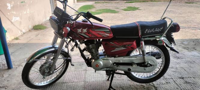 selling Honda 125 ,