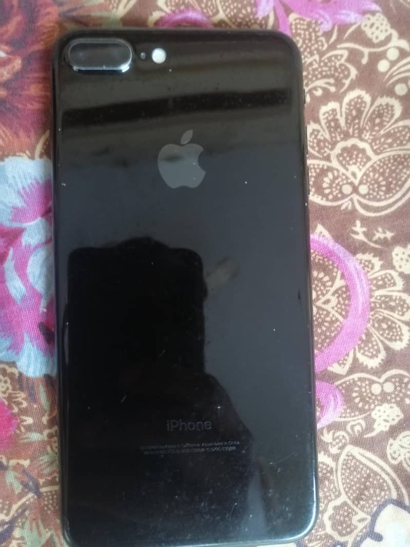 Apple iPhone 7 Plus 1