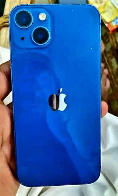 Apple iPhone 13