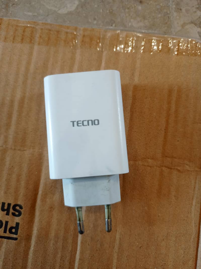 Tecno CAMON 20 7