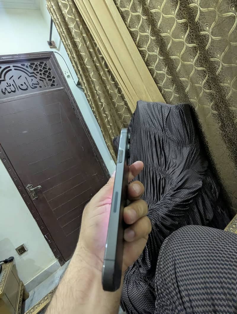 Apple iPhone 13 Pro Max 5