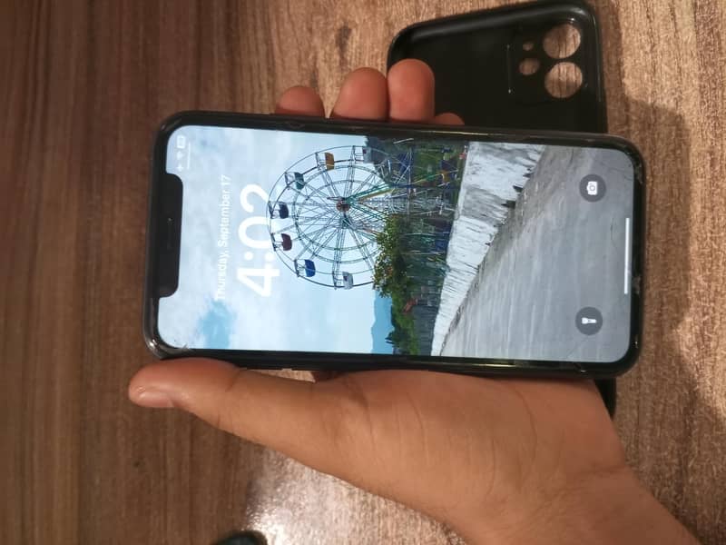 Apple iPhone 11 0
