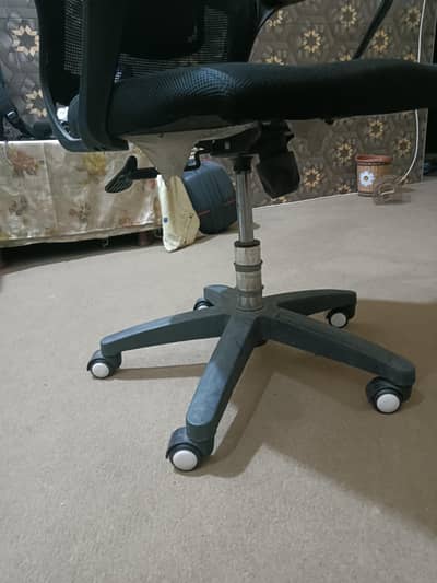 computer chair urgent sell  0-3-1-0-4-1-7-1-4-1-4