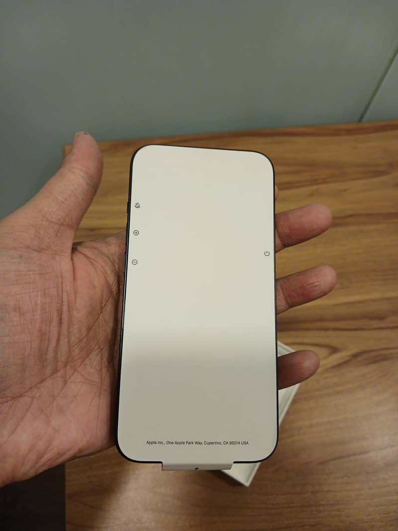 Apple iPhone 14 8