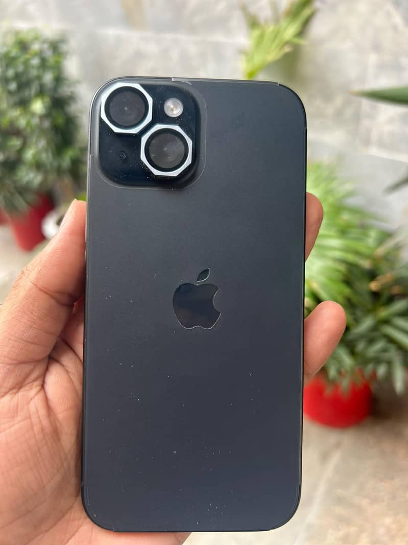 Apple iPhone 15 2