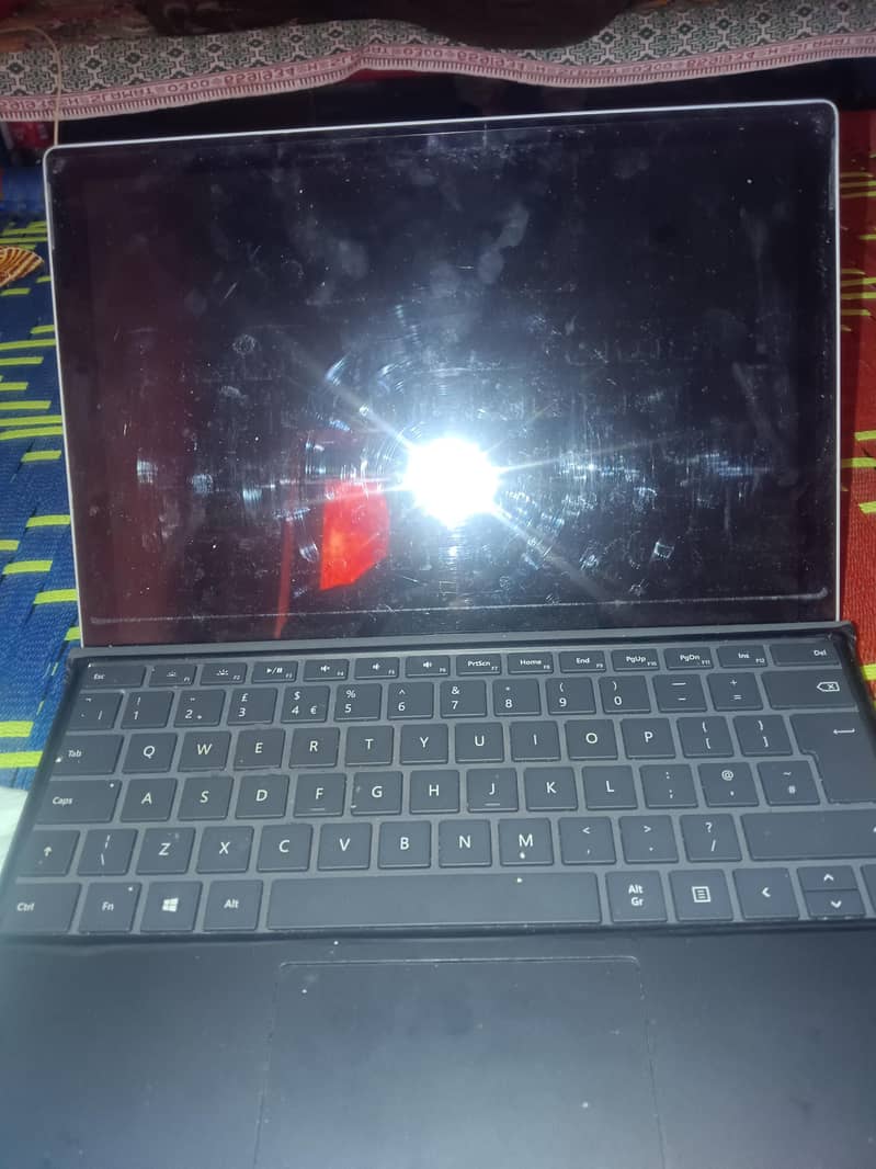 surface pro5 0