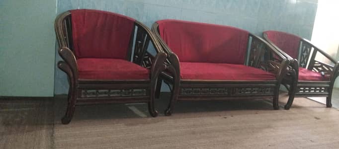 4 seated wooden sofa set