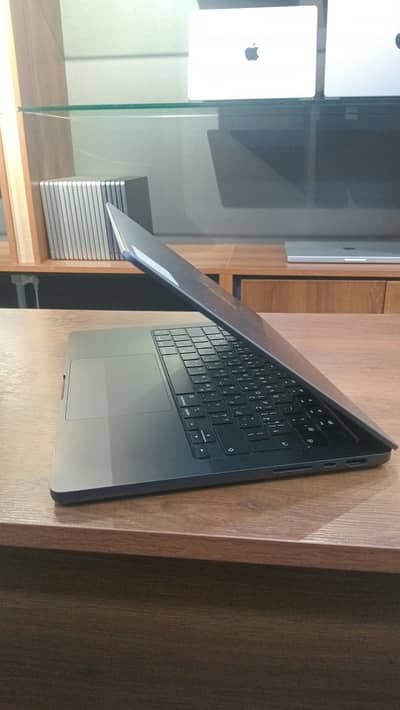 Apple MacBook Pro M4 Pro 2024 |  16GB RAM | 1TB SSD